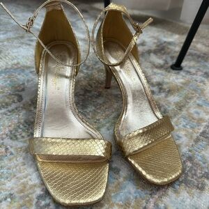 Lilly Pulitzer Natalie, gold metallic snake embossed, 7